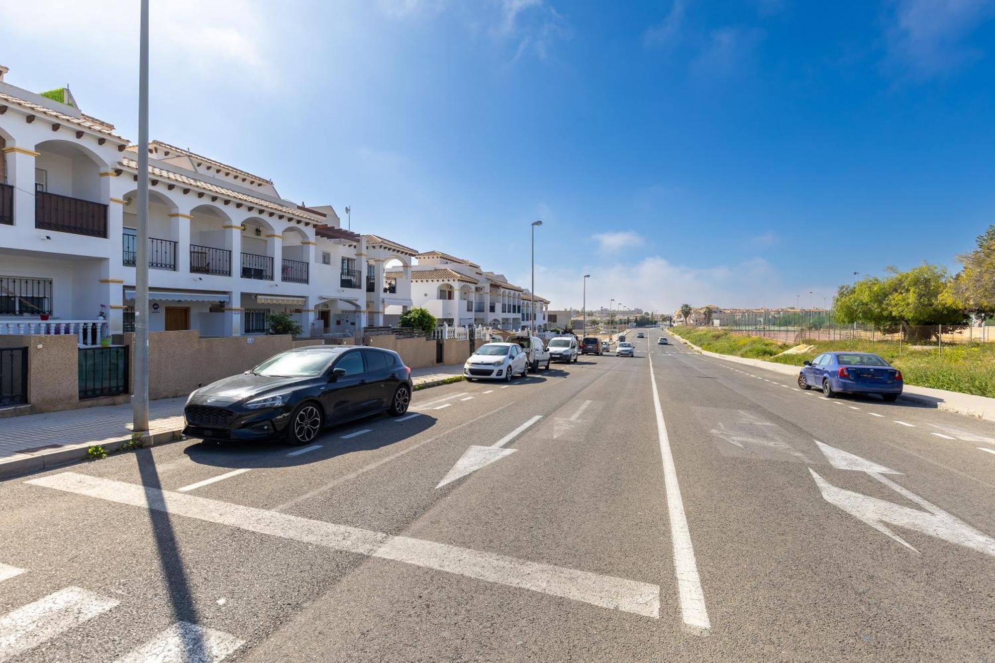 فيلا La Kaye Dehesa de Campoamor  المظهر الخارجي الصورة